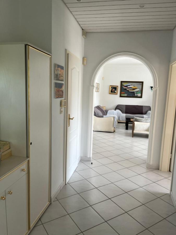 Chita'S House Villa ปาราเลีย วราชู ภายนอก รูปภาพ