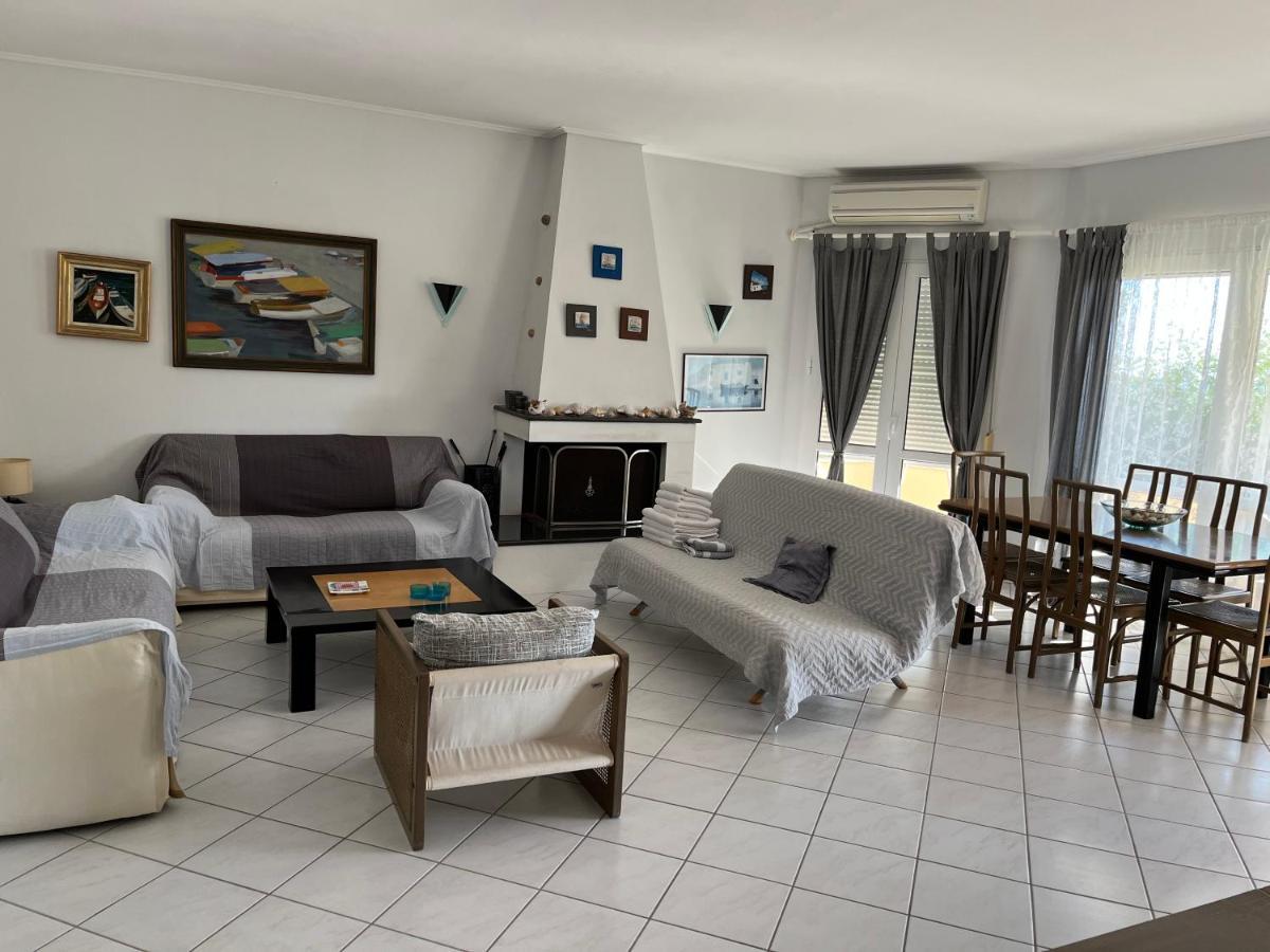 Chita'S House Villa ปาราเลีย วราชู ภายนอก รูปภาพ